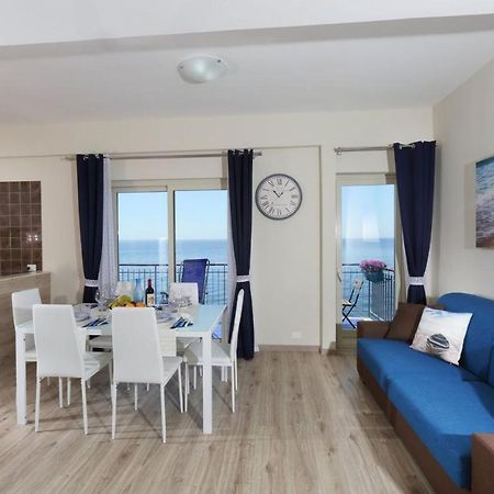 Apartamento Il Cavalluccio Marino Santa Teresa Di Riva Exterior foto