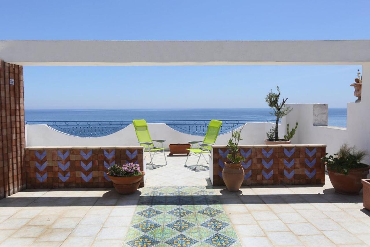 Apartamento Il Cavalluccio Marino Santa Teresa Di Riva Exterior foto