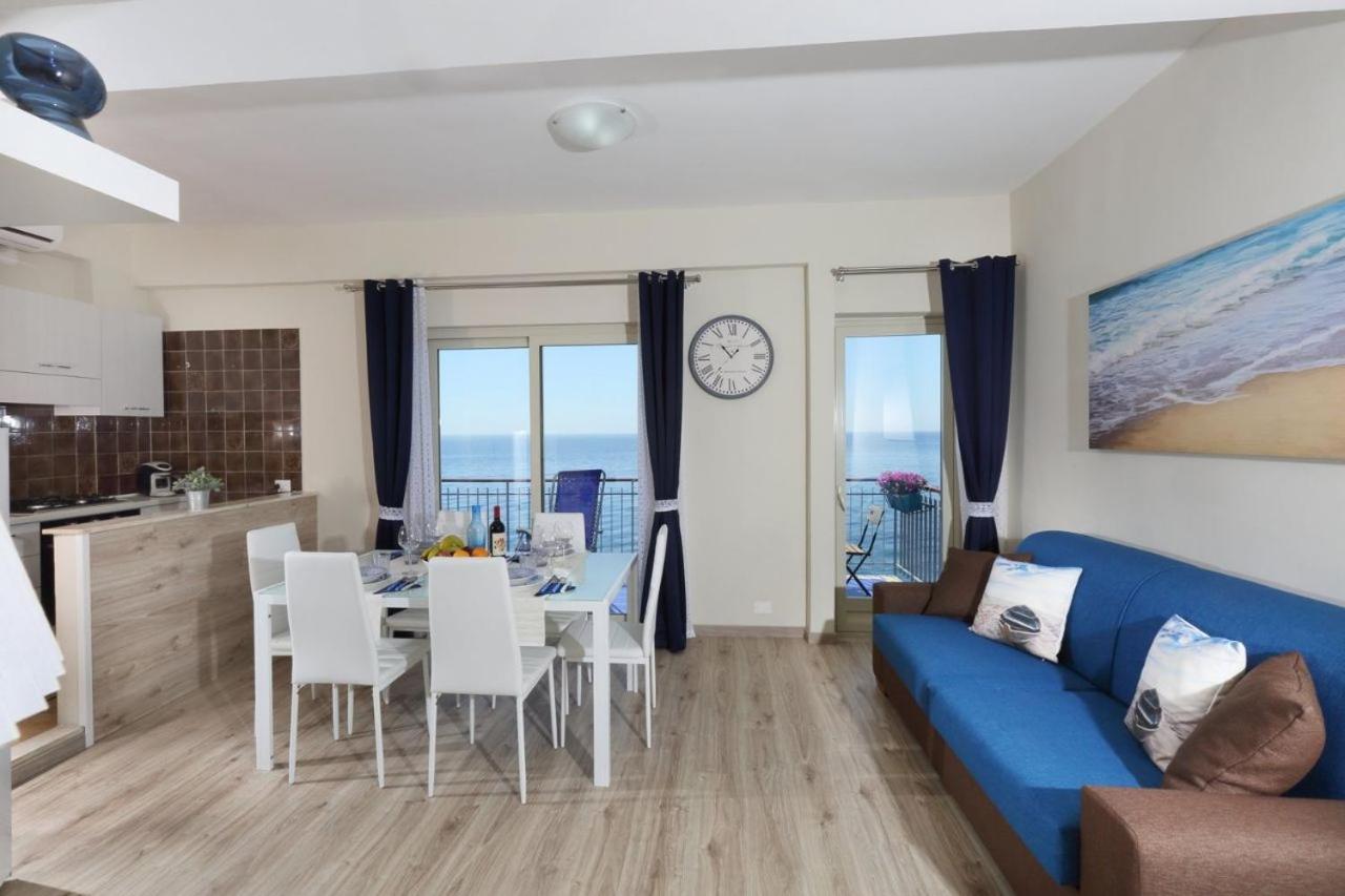 Apartamento Il Cavalluccio Marino Santa Teresa Di Riva Exterior foto