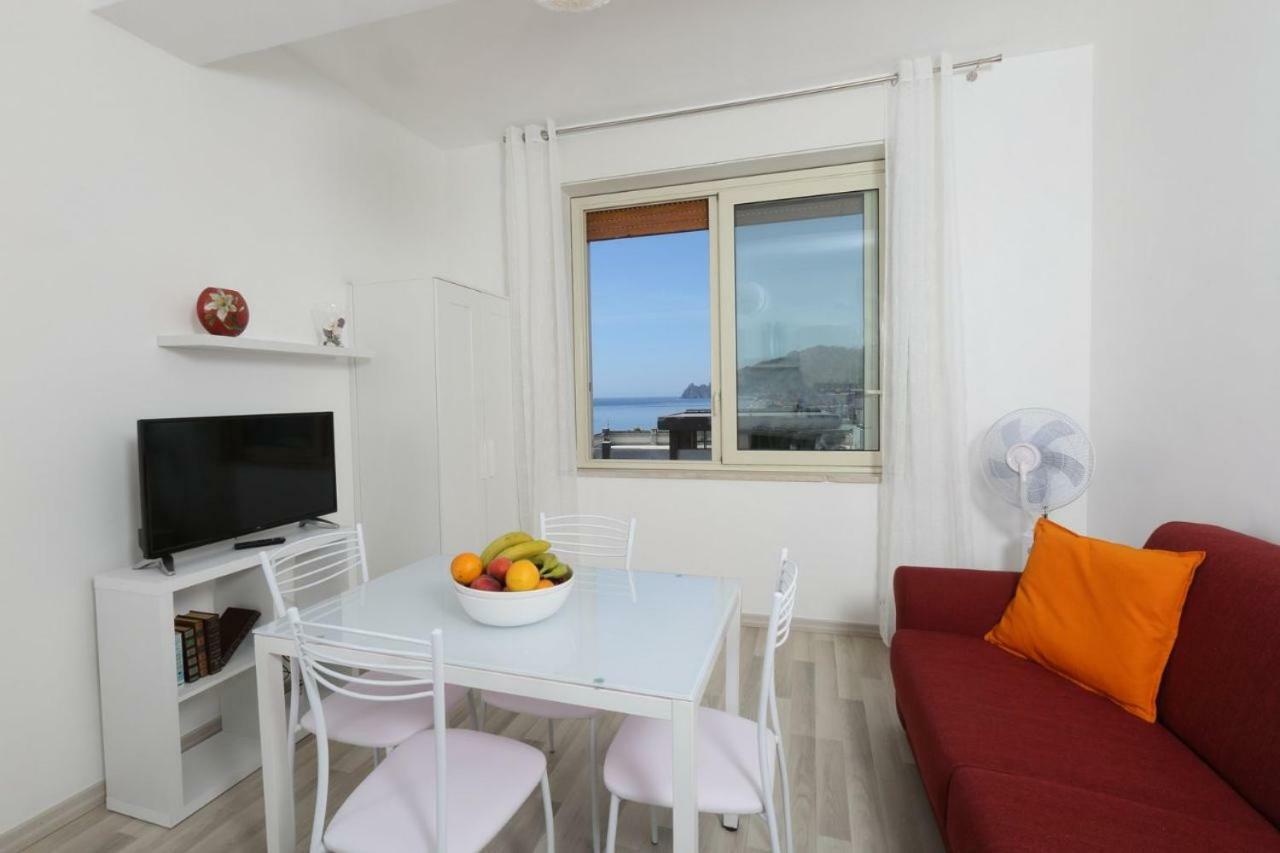 Apartamento Il Cavalluccio Marino Santa Teresa Di Riva Exterior foto