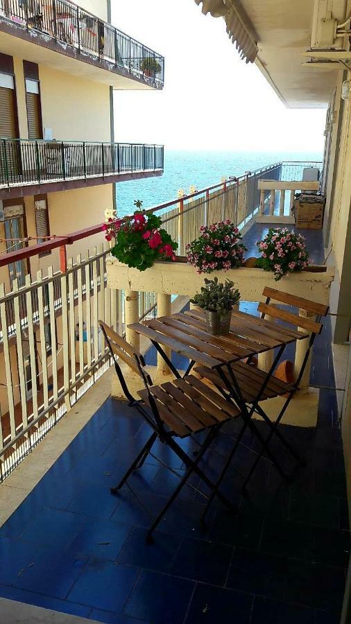 Apartamento Il Cavalluccio Marino Santa Teresa Di Riva Exterior foto